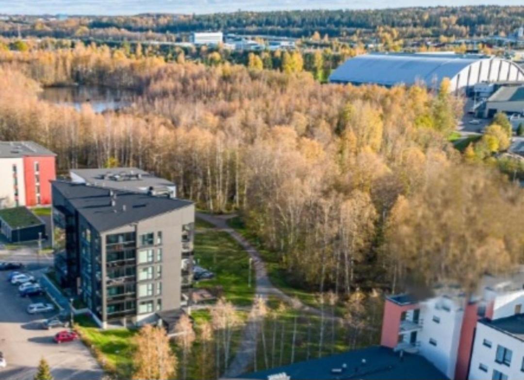 Modern Apartment Near Tampereen Messukeskus, With Own Private And Free Parking ภายนอก รูปภาพ