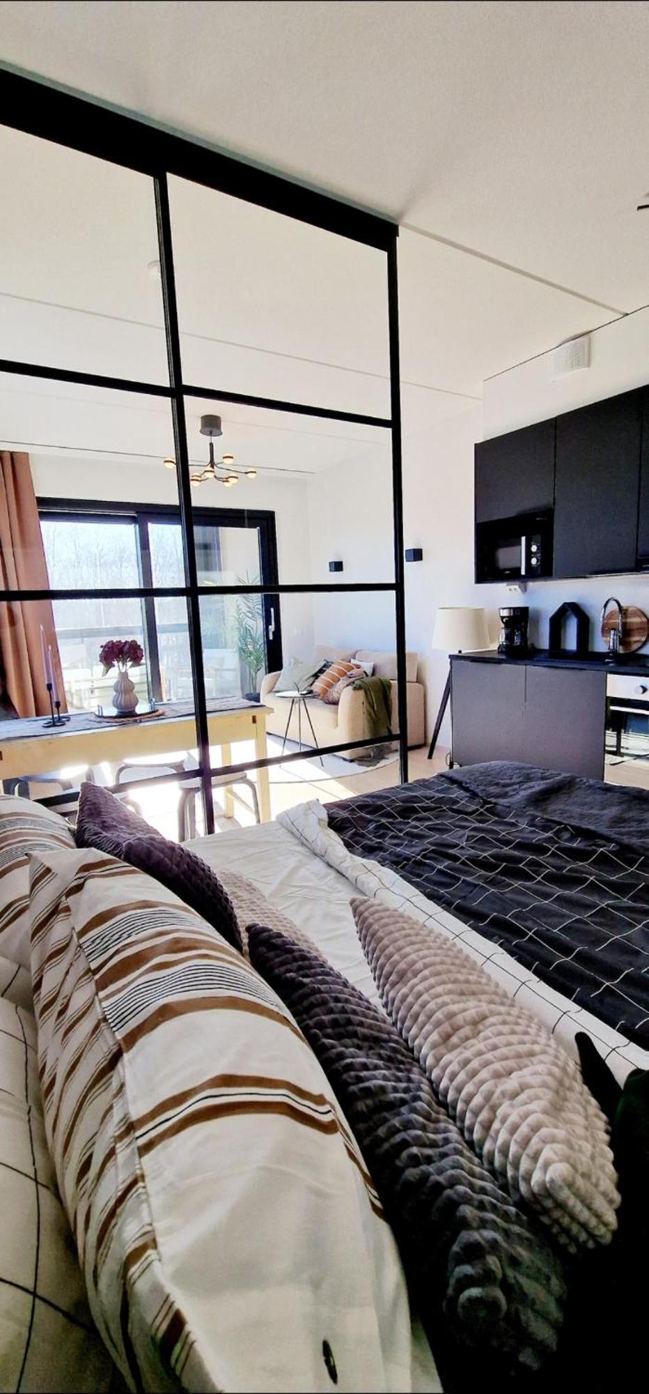 Modern Apartment Near Tampereen Messukeskus, With Own Private And Free Parking ภายนอก รูปภาพ